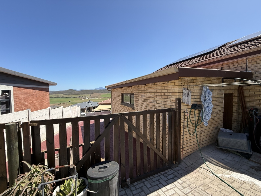 3 Bedroom Property for Sale in Reebok Western Cape